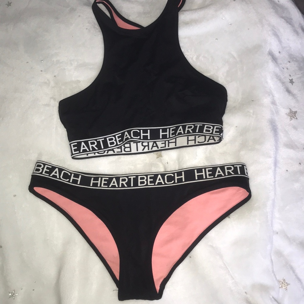 H&M “heart beach” bikini